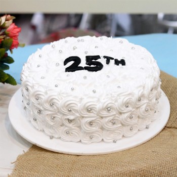 White Rose Cake