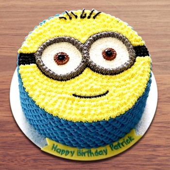 Cool Minion Cake