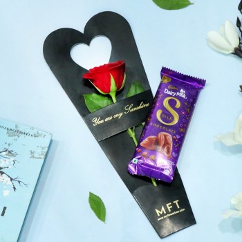 Rose and Silk Temptation